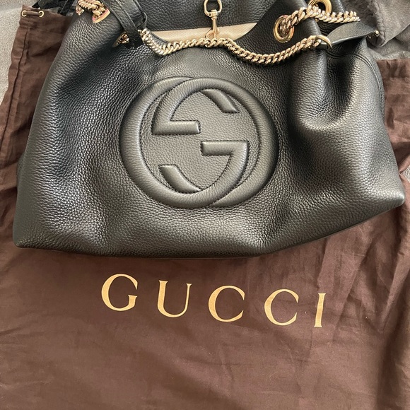 Gucci Handbags - Like New- Black Shoulder bag Gucci